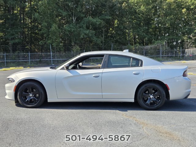 Used 2023 Dodge Charger SXT RWD image 2