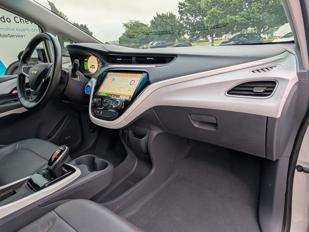 Certified 2020 Chevrolet Bolt Premier w/ Infotainment Package FWD image 24