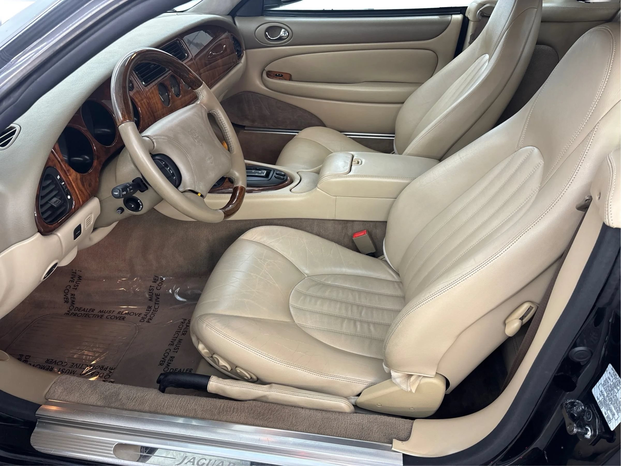 Used 1998 Jaguar XK8 Convertible RWD image 13
