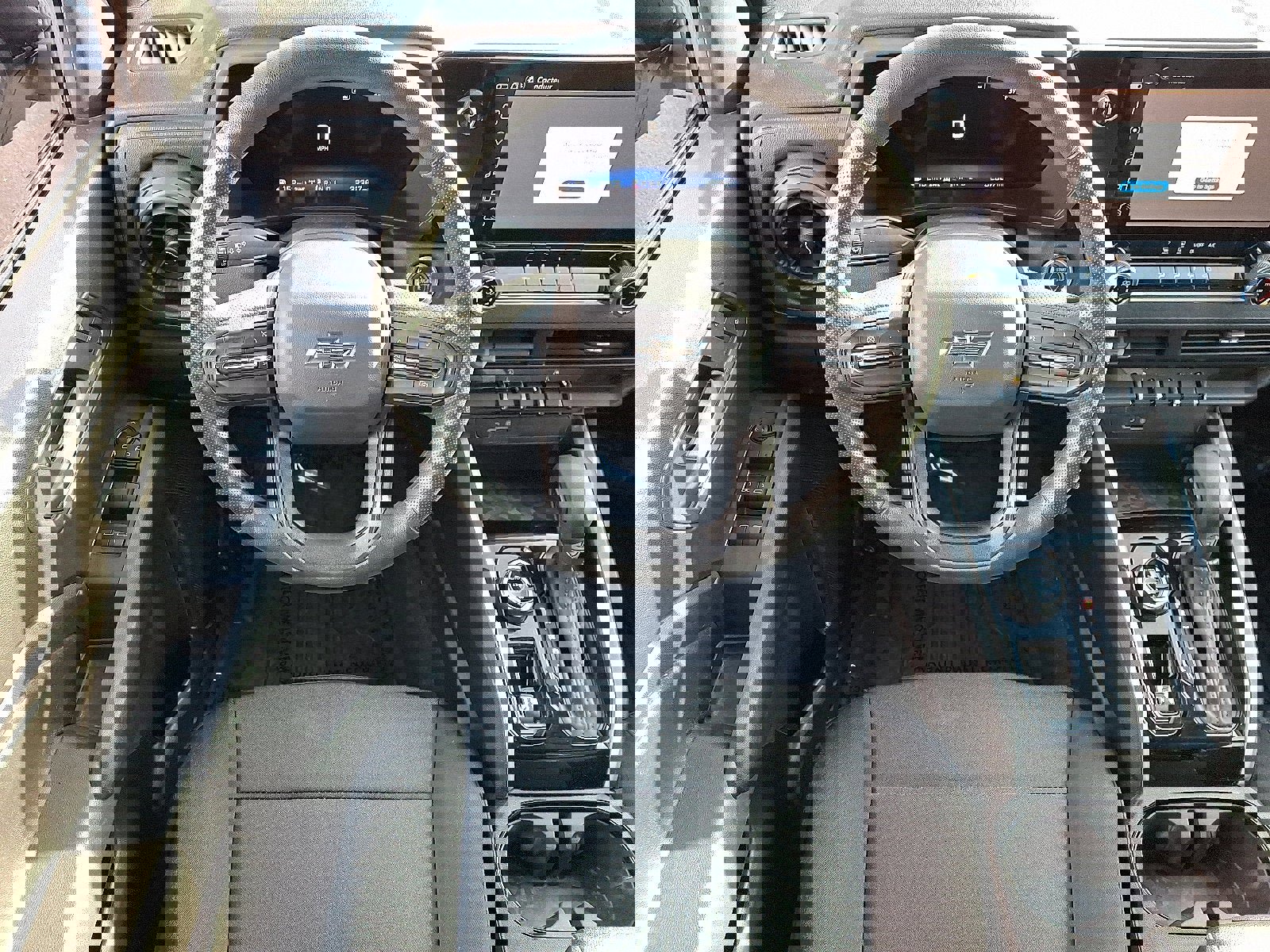 Used 2023 Chevrolet Colorado Trail Boss w/ Safety Package image 10