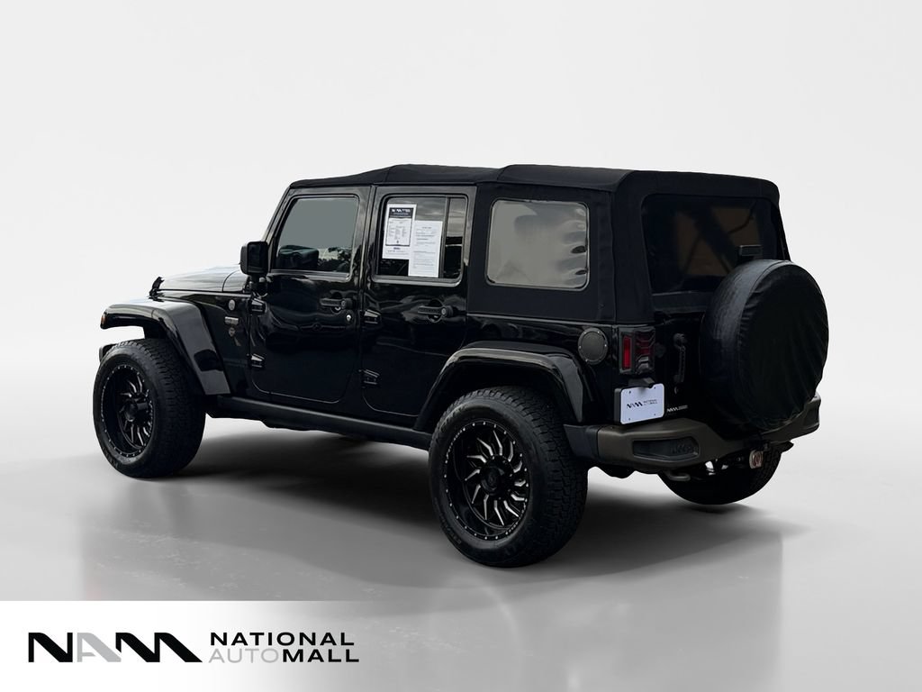 Used 2017 Jeep Wrangler Unlimited Sahara AWD/4WD image 3