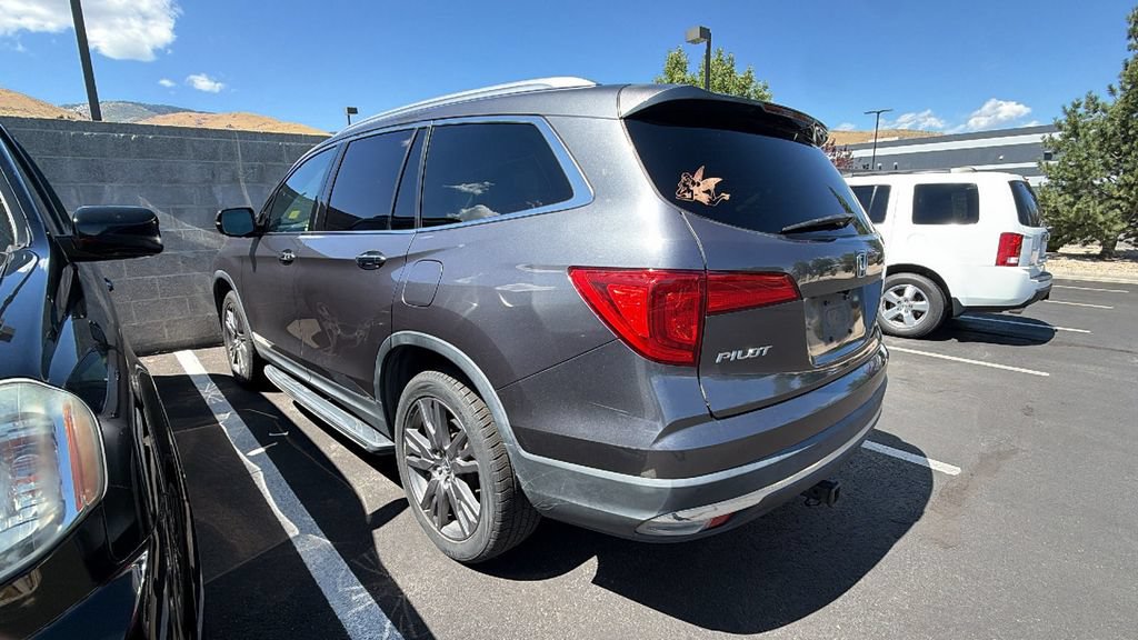 Used 2017 Honda Pilot Elite image 3
