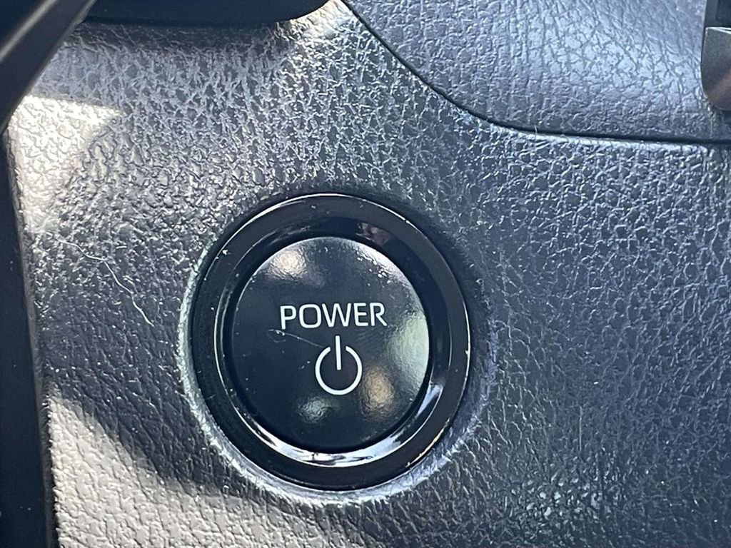 Used 2025 Toyota Camry LE FWD image 30