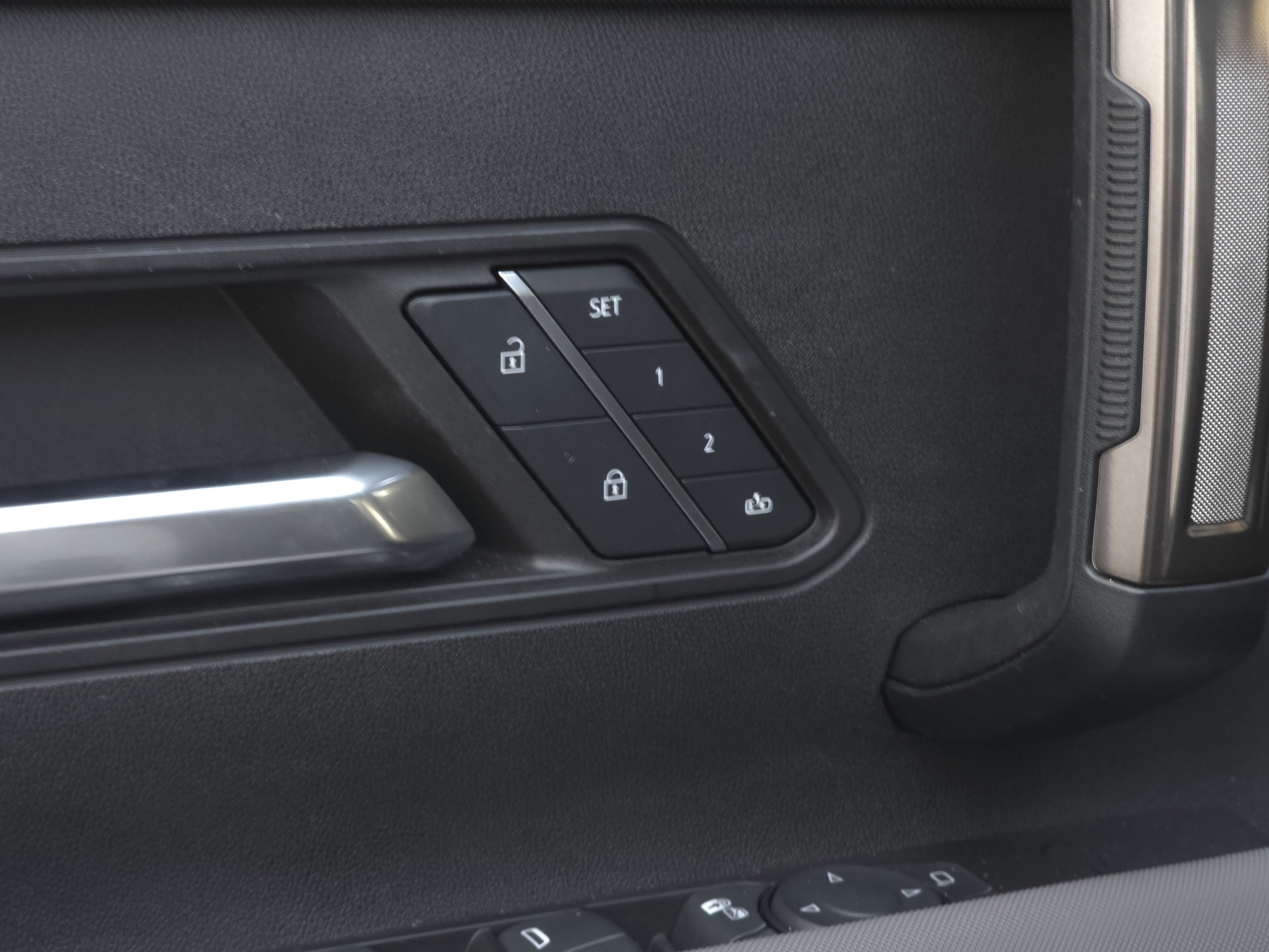 Used 2025 GMC Hummer EV 3X w/ Battery Pack, 24 Module Pack image 12