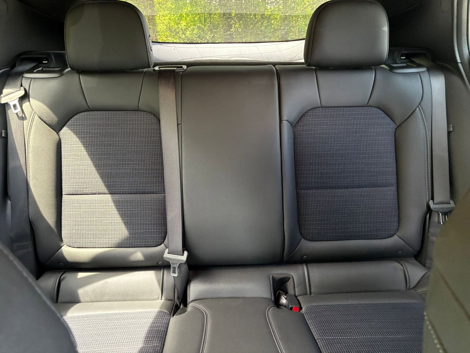 Used 2025 Buick Envista Preferred image 37