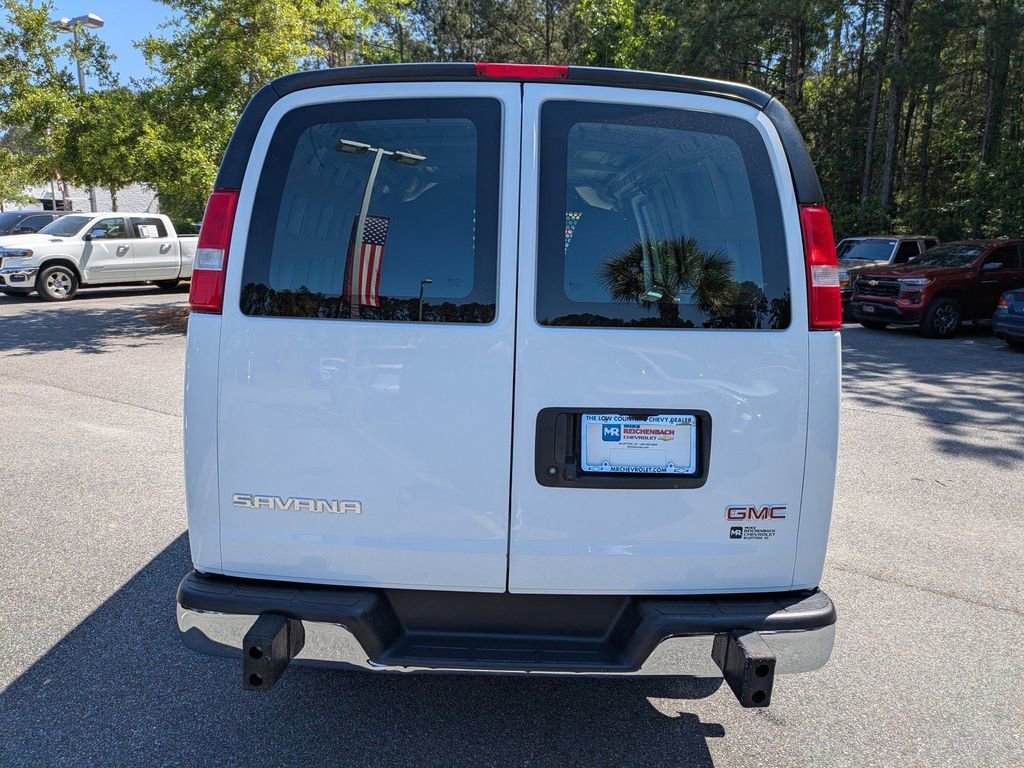 Used 2024 GMC Savana 2500 w/ Driver Convenience Package RWD image 5