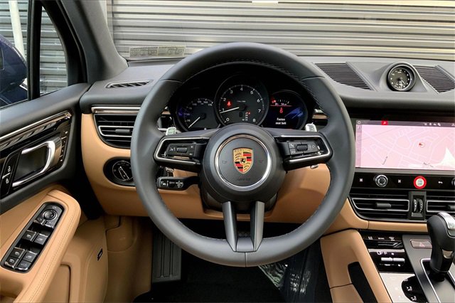 New 2026 Porsche Macan image 7