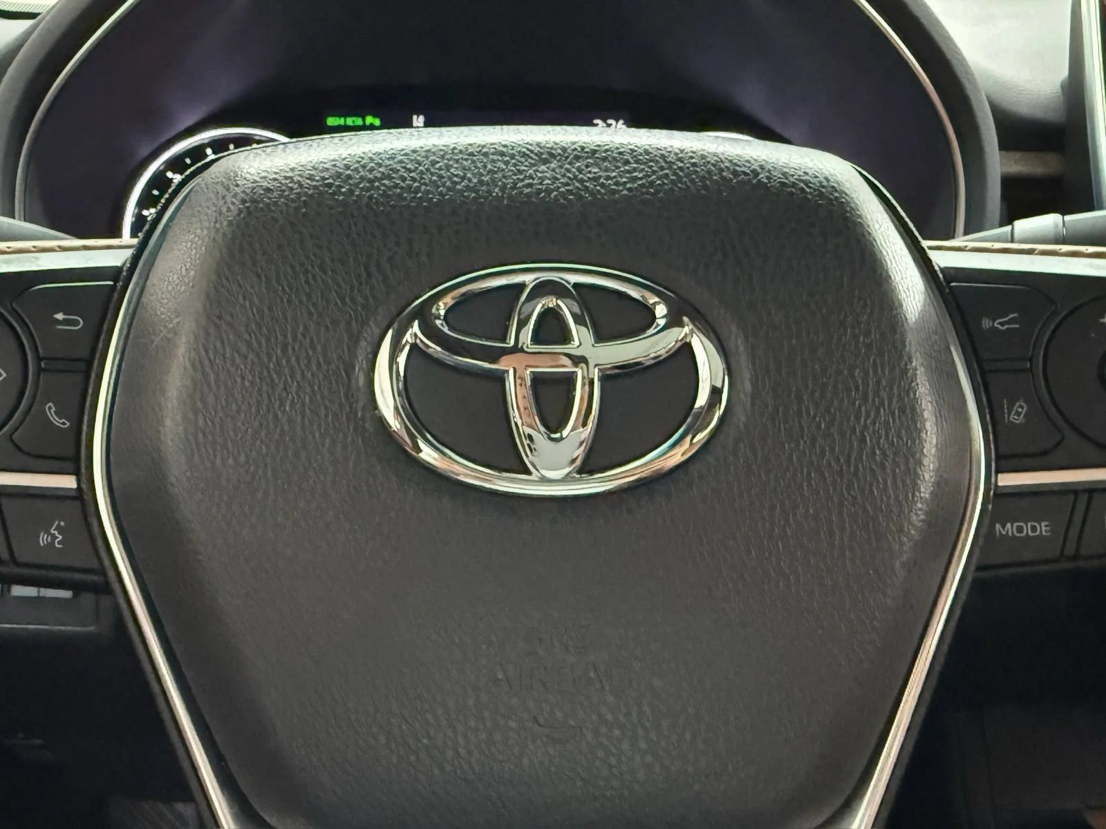 Used 2022 Toyota Avalon Limited w/ Advanced Safety Package FWD image 22