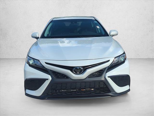 Used 2023 Toyota Camry SE FWD image 2