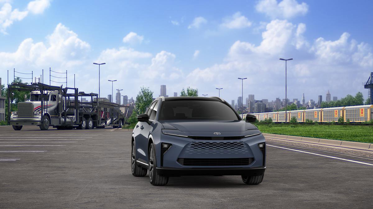 New 2025 Toyota Crown Signia w/ Advanced Technology Package image 38