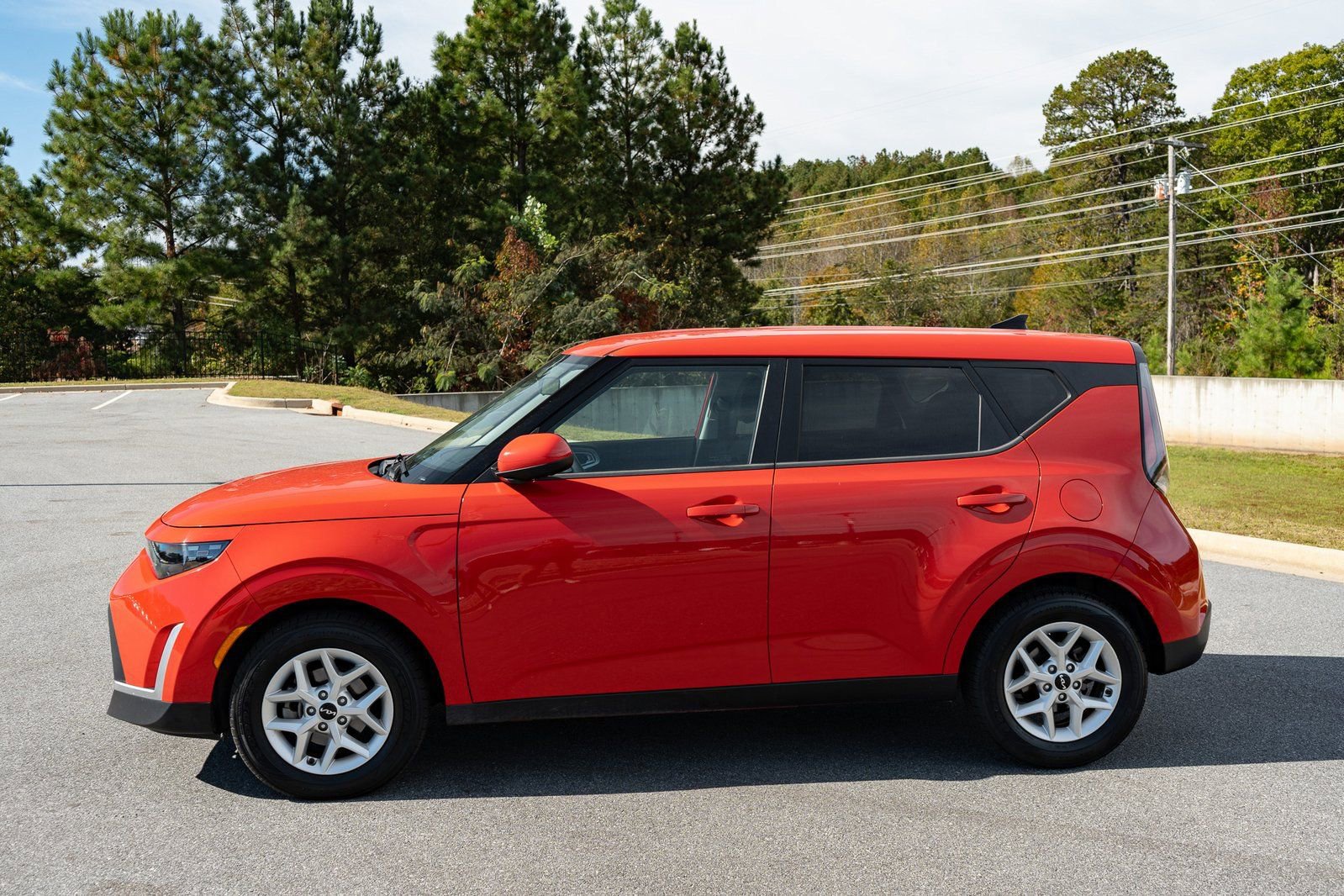 Used 2023 Kia Soul LX w/ Option Group 015 image 5