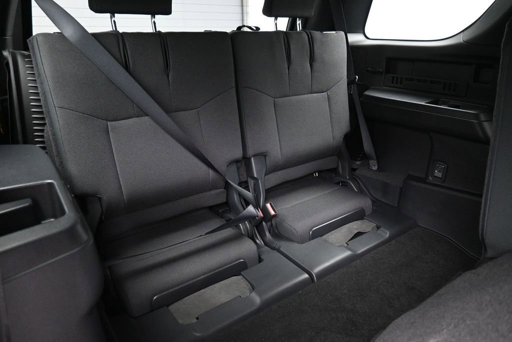 New 2026 Toyota 4Runner SR5 AWD/4WD image 24
