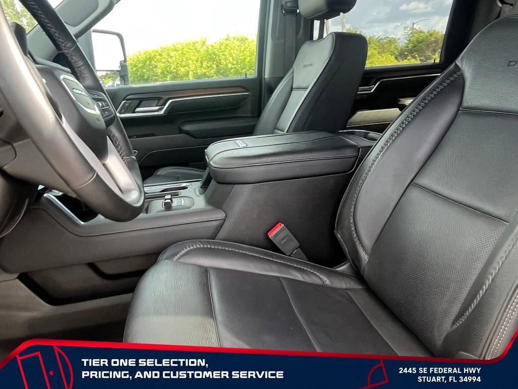 Used 2025 GMC Sierra 3500 Denali w/ Denali Reserve Package AWD/4WD image 10