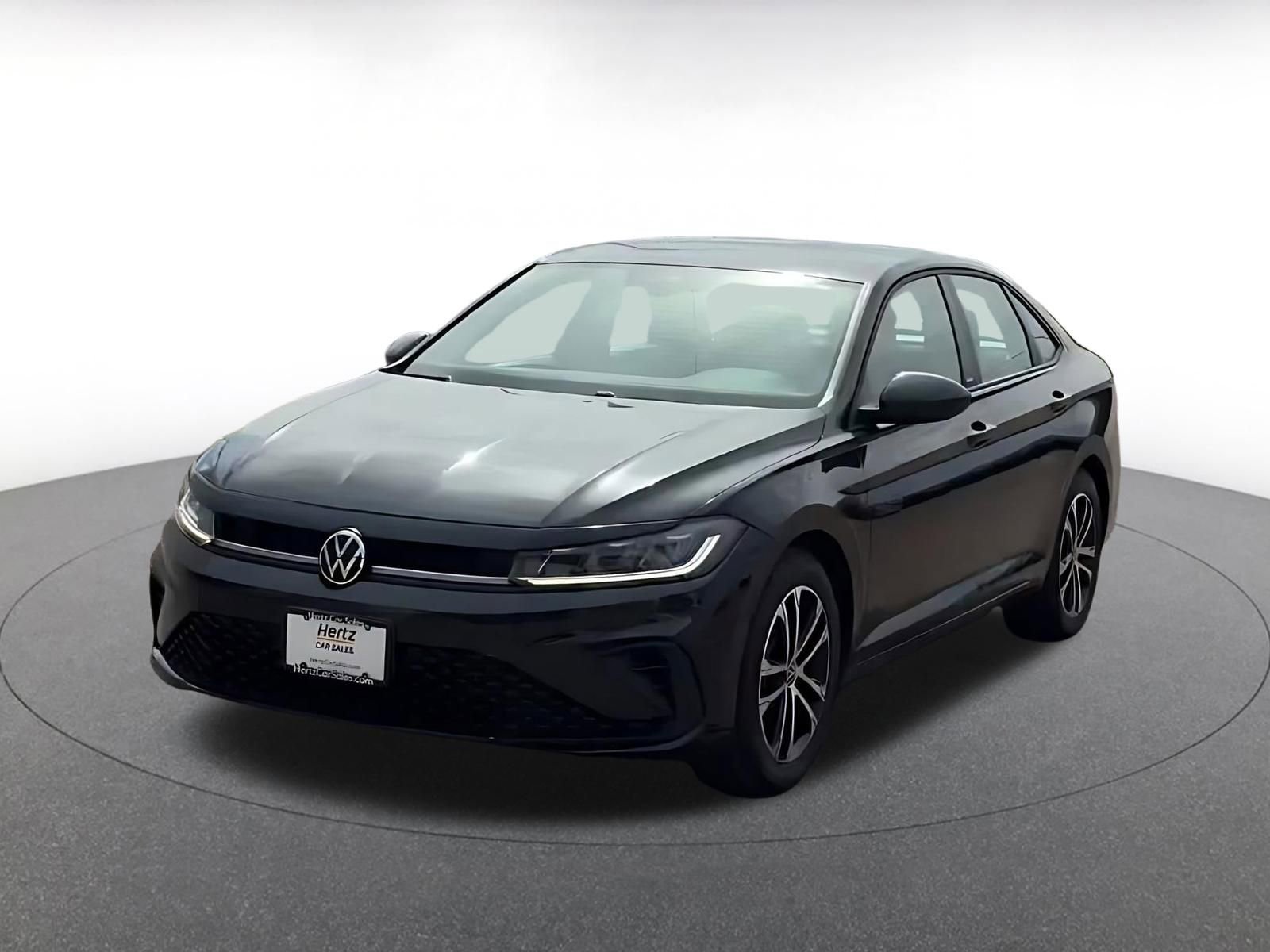 Used 2025 Volkswagen Jetta Sport image 4