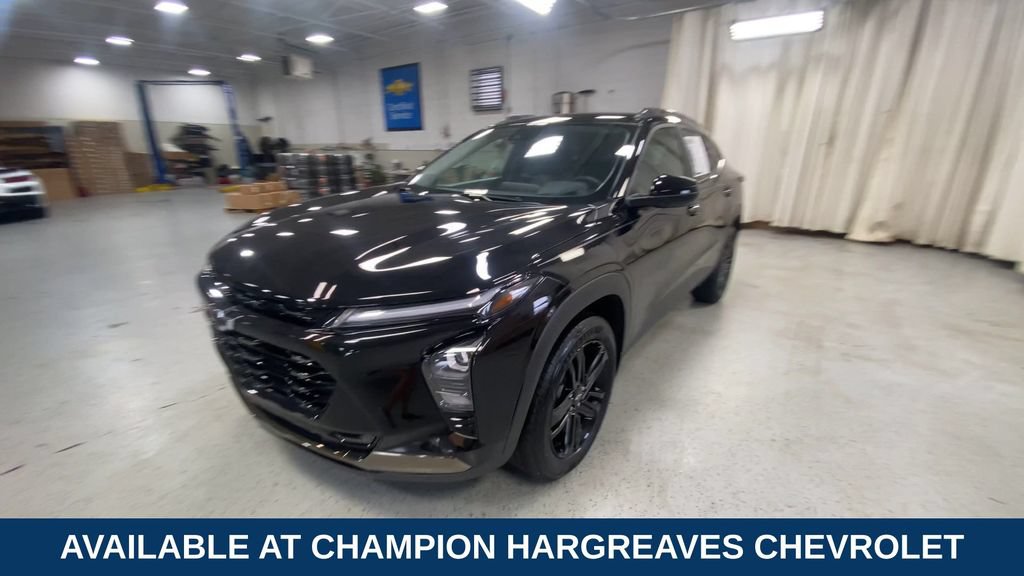 Used 2025 Chevrolet Trax ACTIV w/ Driver Confidence Package FWD image 5