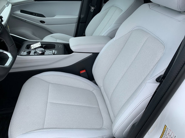 New 2026 Jeep Cherokee Laredo AWD/4WD image 12