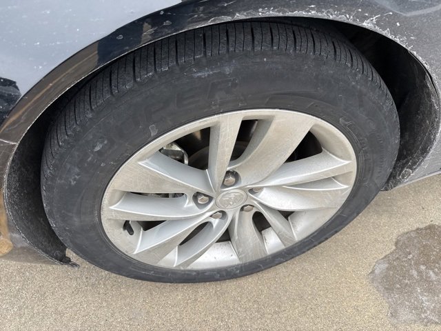 Used 2015 Buick Regal Premium w/ Experience Buick Package image 2