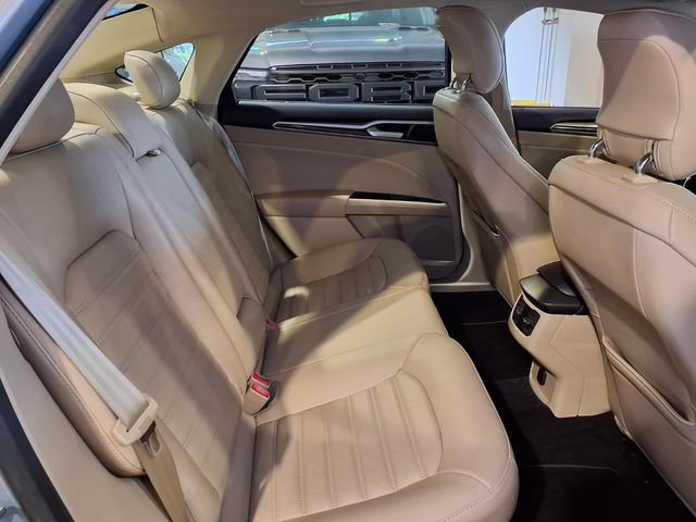 Used 2013 Ford Fusion SE FWD image 26