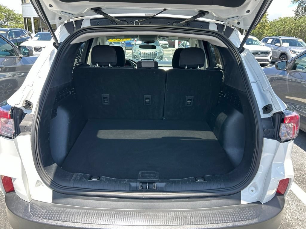 Used 2022 Ford Escape SE w/ SE Sport Appearance Package FWD image 48