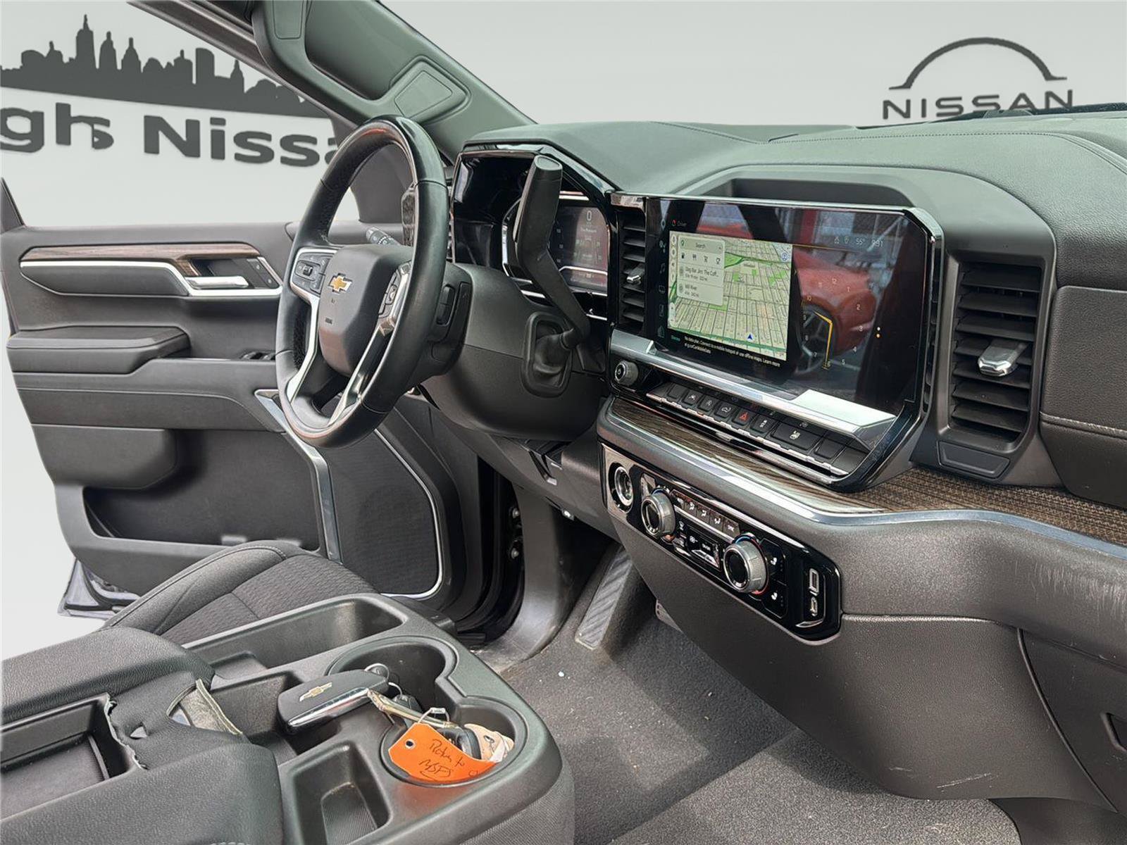 Used 2023 Chevrolet Silverado 1500 LT AWD/4WD image 29