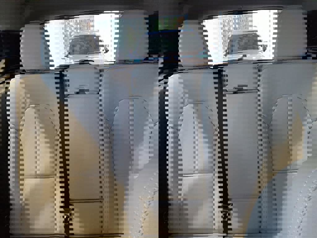 New 2026 Volvo XC40 B4 Plus w/ Protection Package Premier image 20