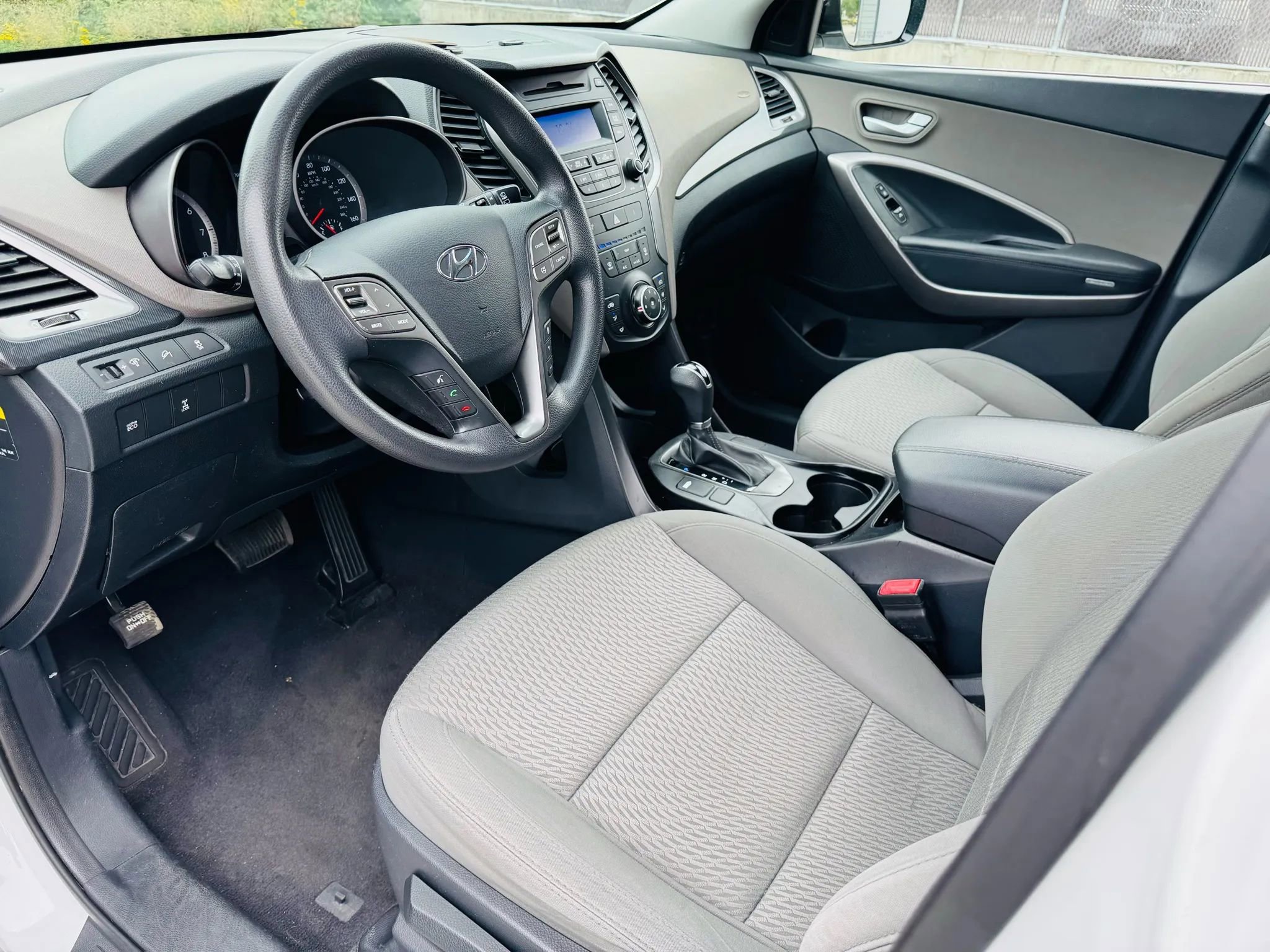 Used 2015 Hyundai Santa Fe Sport image 9