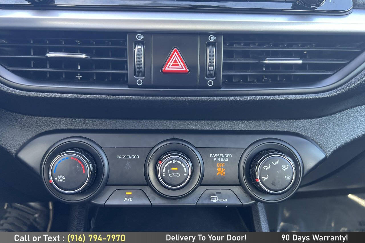 Used 2024 Kia Forte LXS FWD image 25
