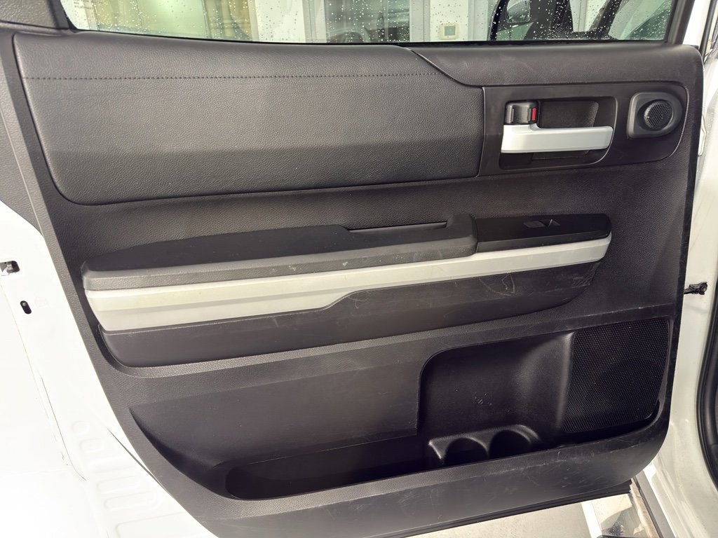 Used 2020 Toyota Tundra SR5 w/ SR5 Leather Package image 13