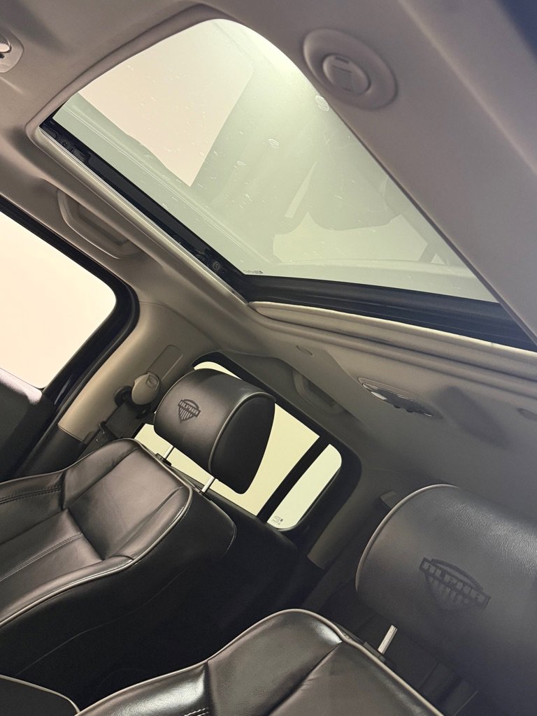 Used 2009 HUMMER H3 Alpha image 16