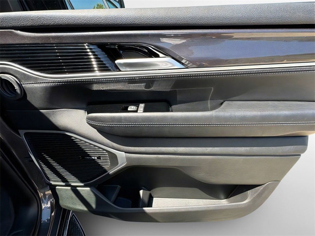 New 2024 Jeep Wagoneer 4WD w/ Premium Group I image 28