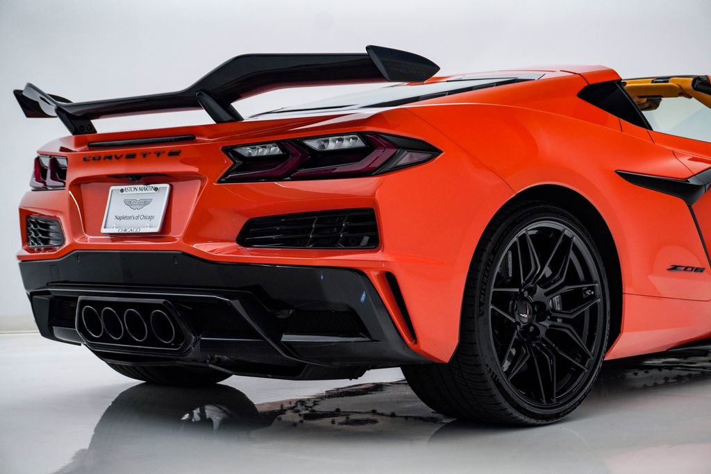 Used 2025 Chevrolet Corvette Z06 w/ Z07 Performance Package RWD image 15