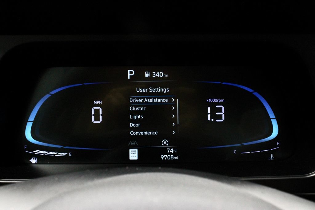 Used 2024 Hyundai Elantra SE FWD image 27