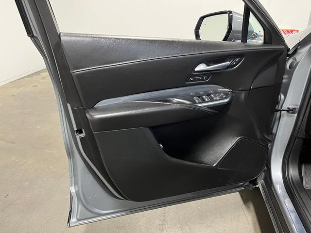 Used 2025 Cadillac XT4 Premium Luxury FWD image 24