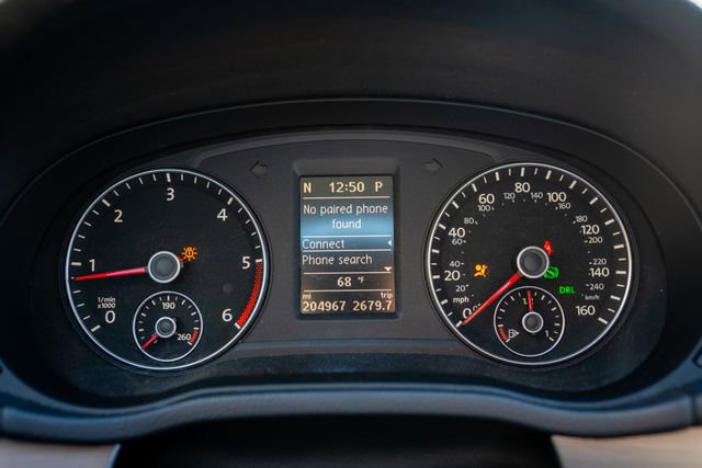 Used 2015 Volkswagen Passat TDI SE FWD image 11