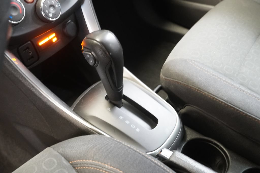 Used 2020 Chevrolet Trax LS FWD image 19