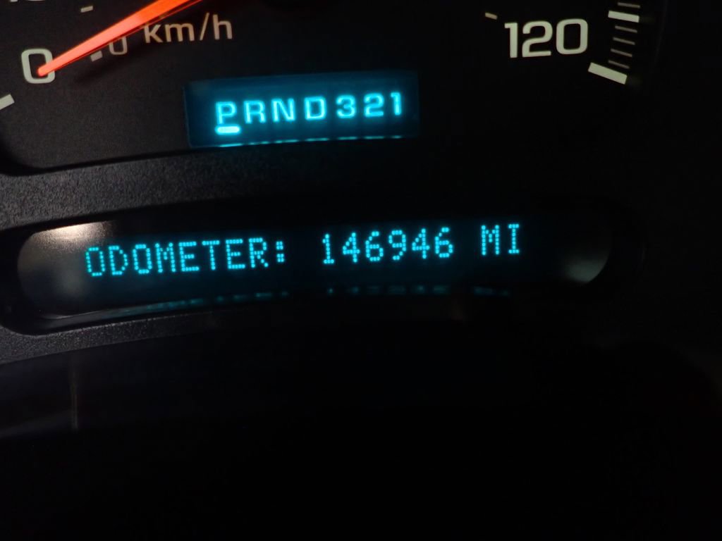 Used 2005 Chevrolet Silverado 1500 4x4 Extended Cab w/ Light Duty Power Package image 36