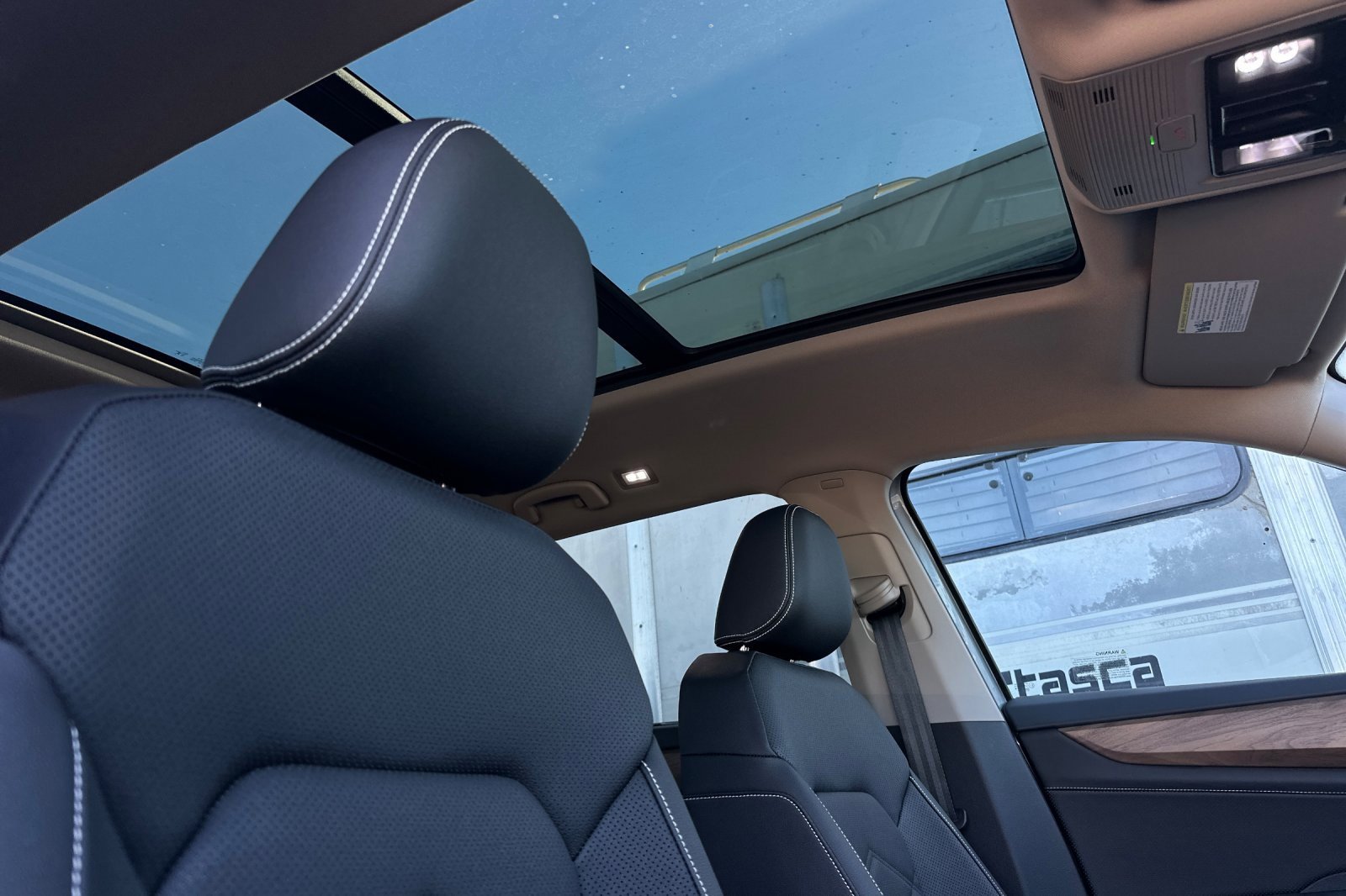 New 2026 Volkswagen Atlas SE image 18