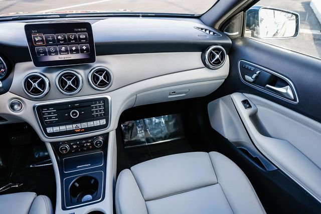 Used 2020 Mercedes-Benz GLA 250 4MATIC image 15