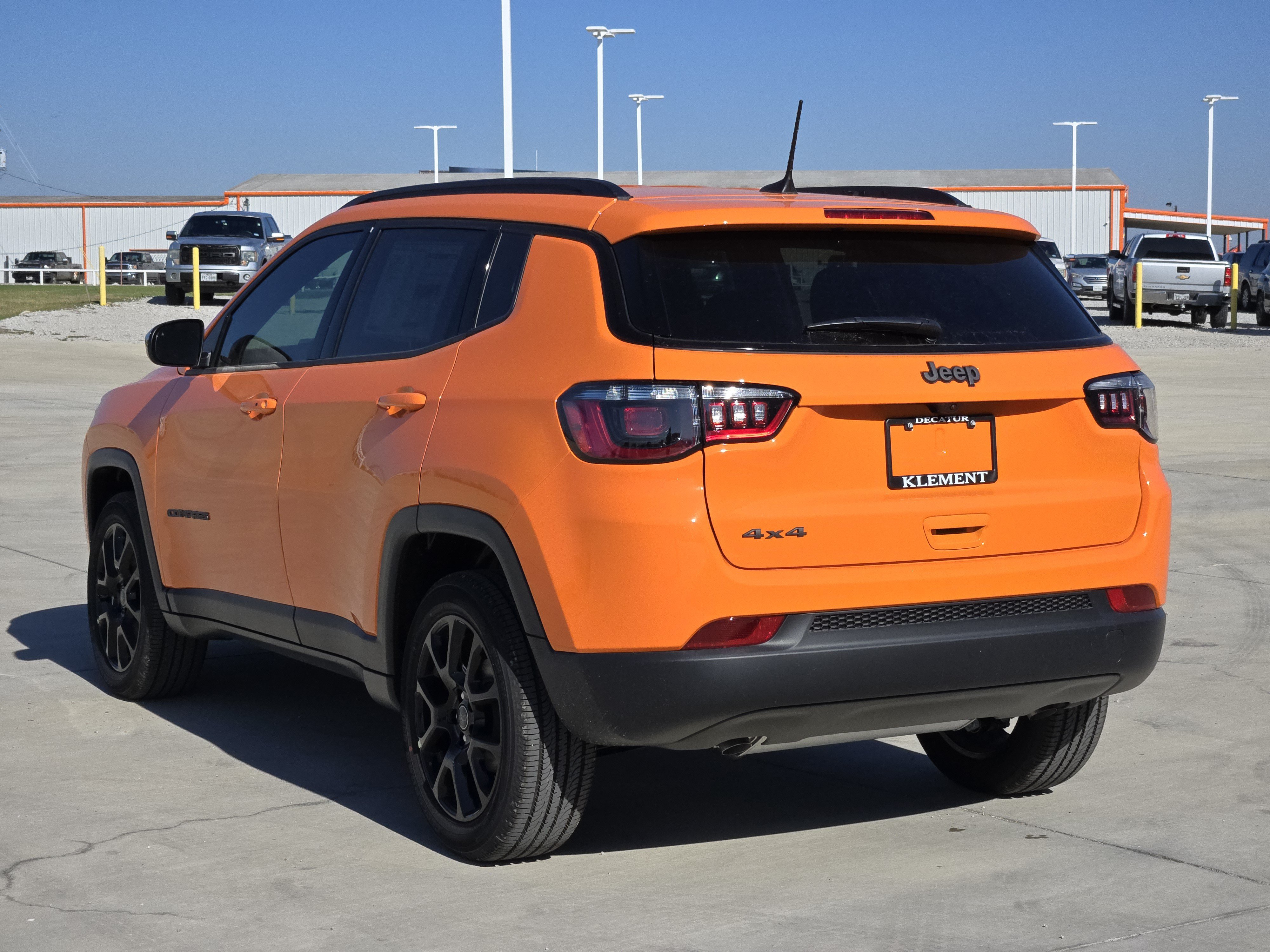New 2026 Jeep Compass Latitude AWD/4WD image 4