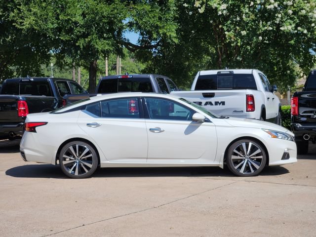 Used 2020 Nissan Altima 2.0 Platinum FWD image 4