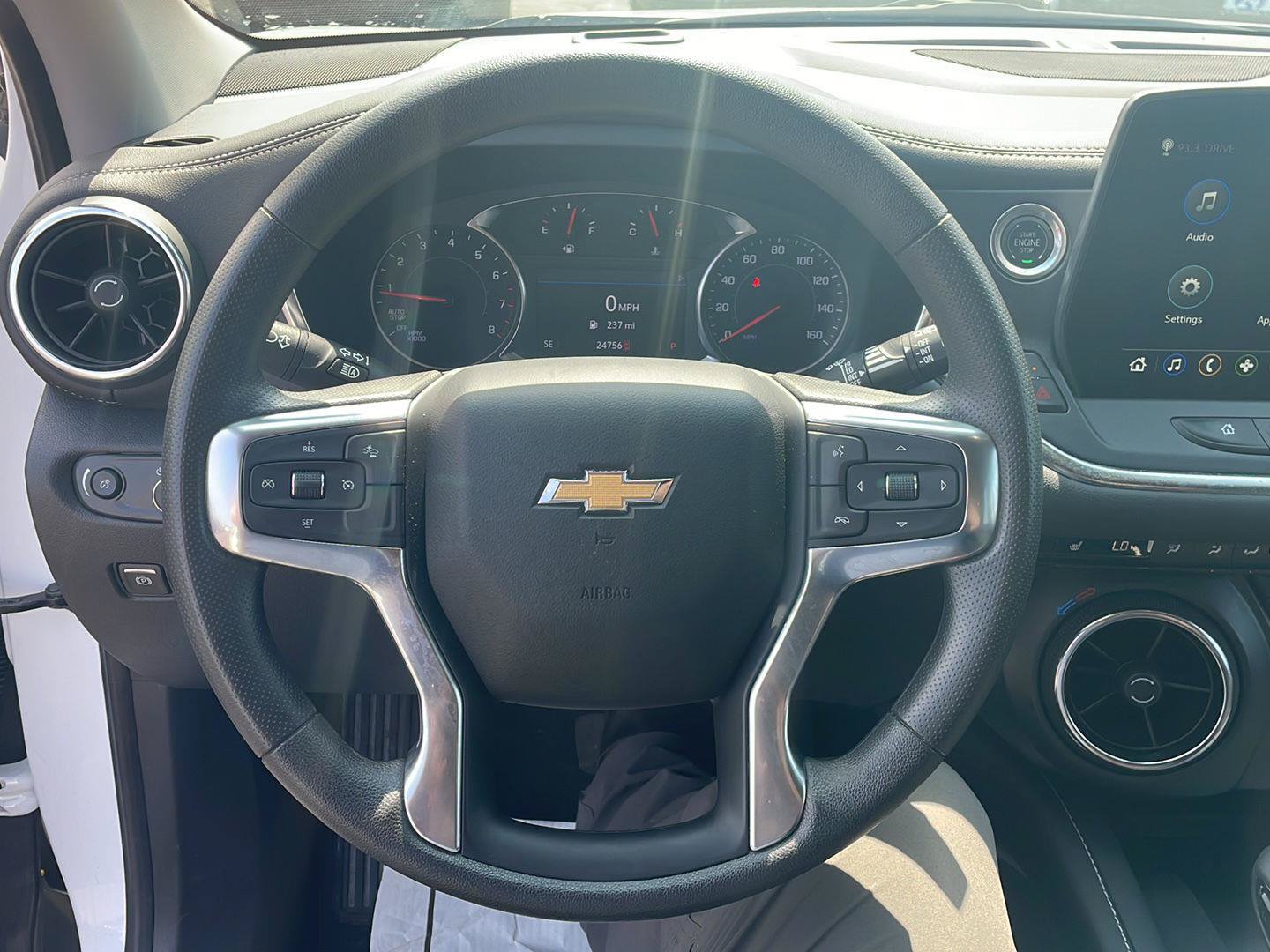 Used 2024 Chevrolet Blazer LT w/ Convenience Package FWD image 14
