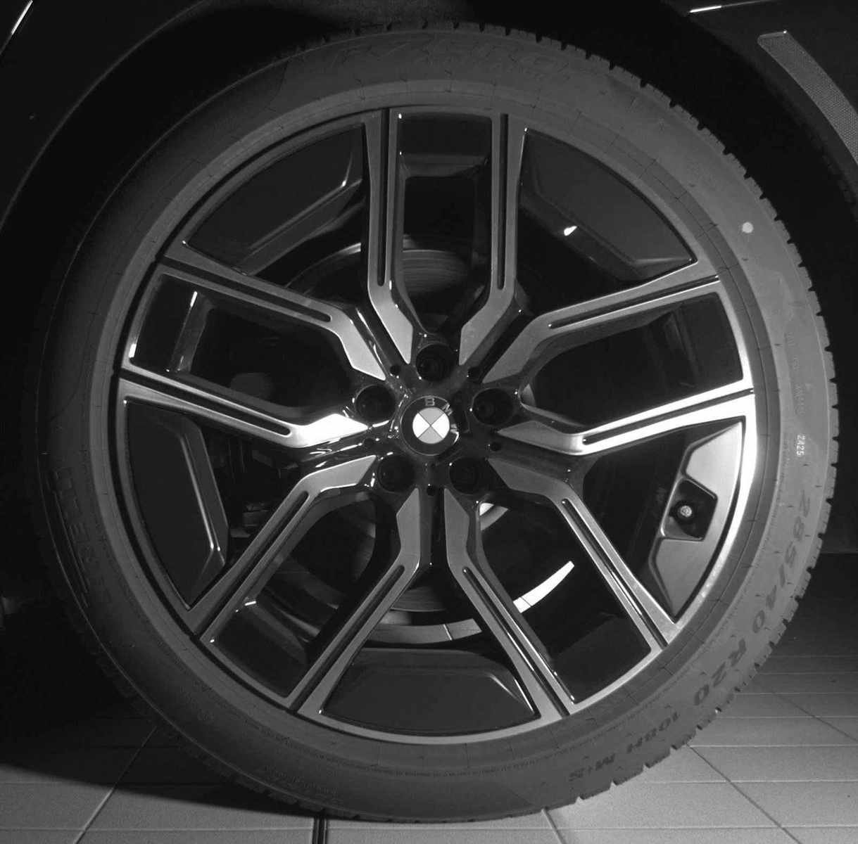 New 2026 BMW 750e xDrive AWD/4WD image 20