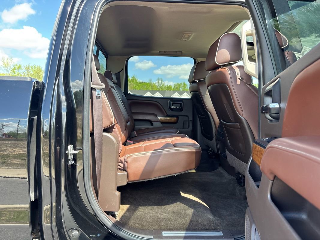Used 2015 Chevrolet Silverado 2500 High Country w/ Duramax Plus Package image 29