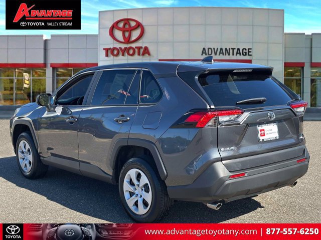 Certified 2024 Toyota RAV4 LE AWD/4WD image 10