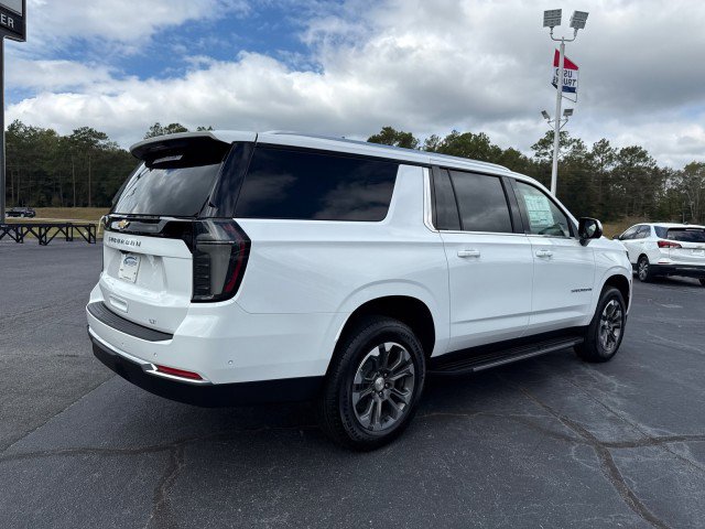 New 2026 Chevrolet Suburban LT w/ Comfort Package image 3