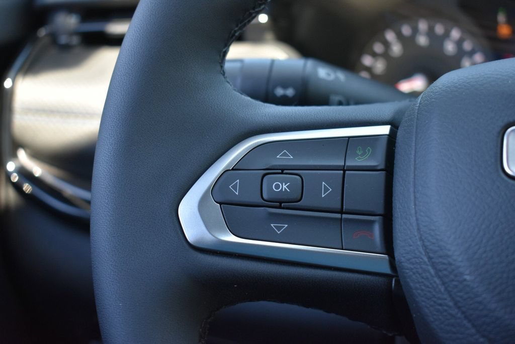 New 2026 Jeep Compass Latitude AWD/4WD image 13
