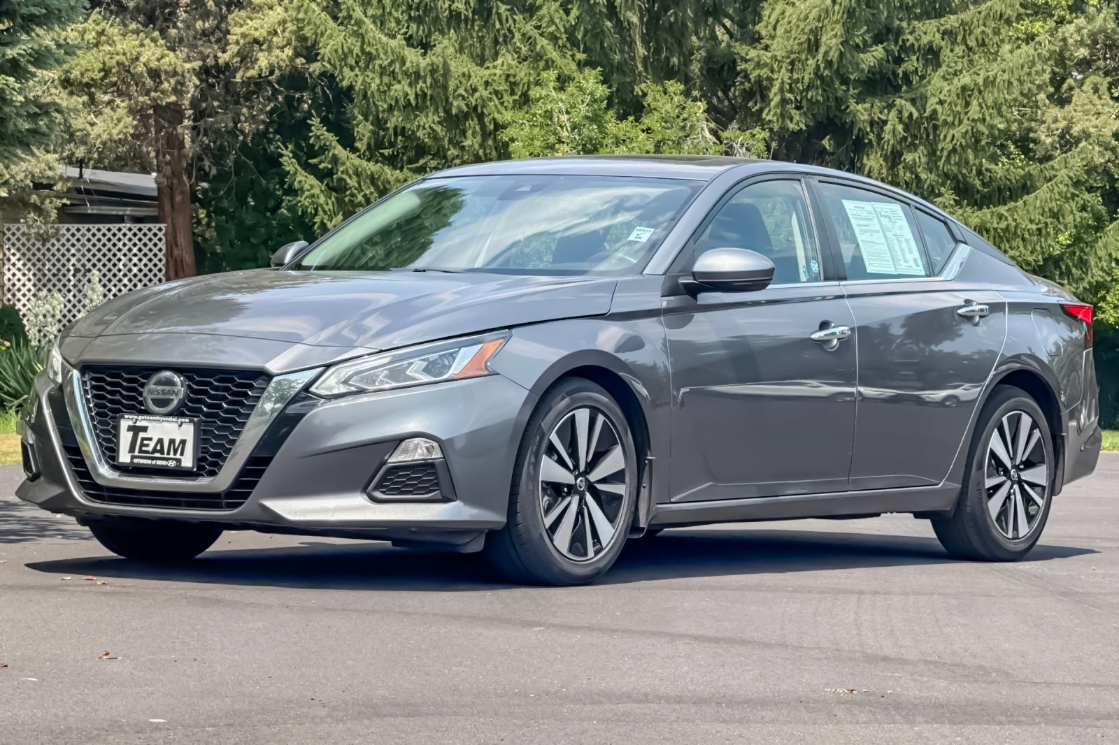 Used 2021 Nissan Altima 2.5 SV w/ SV Premium Package FWD image 9