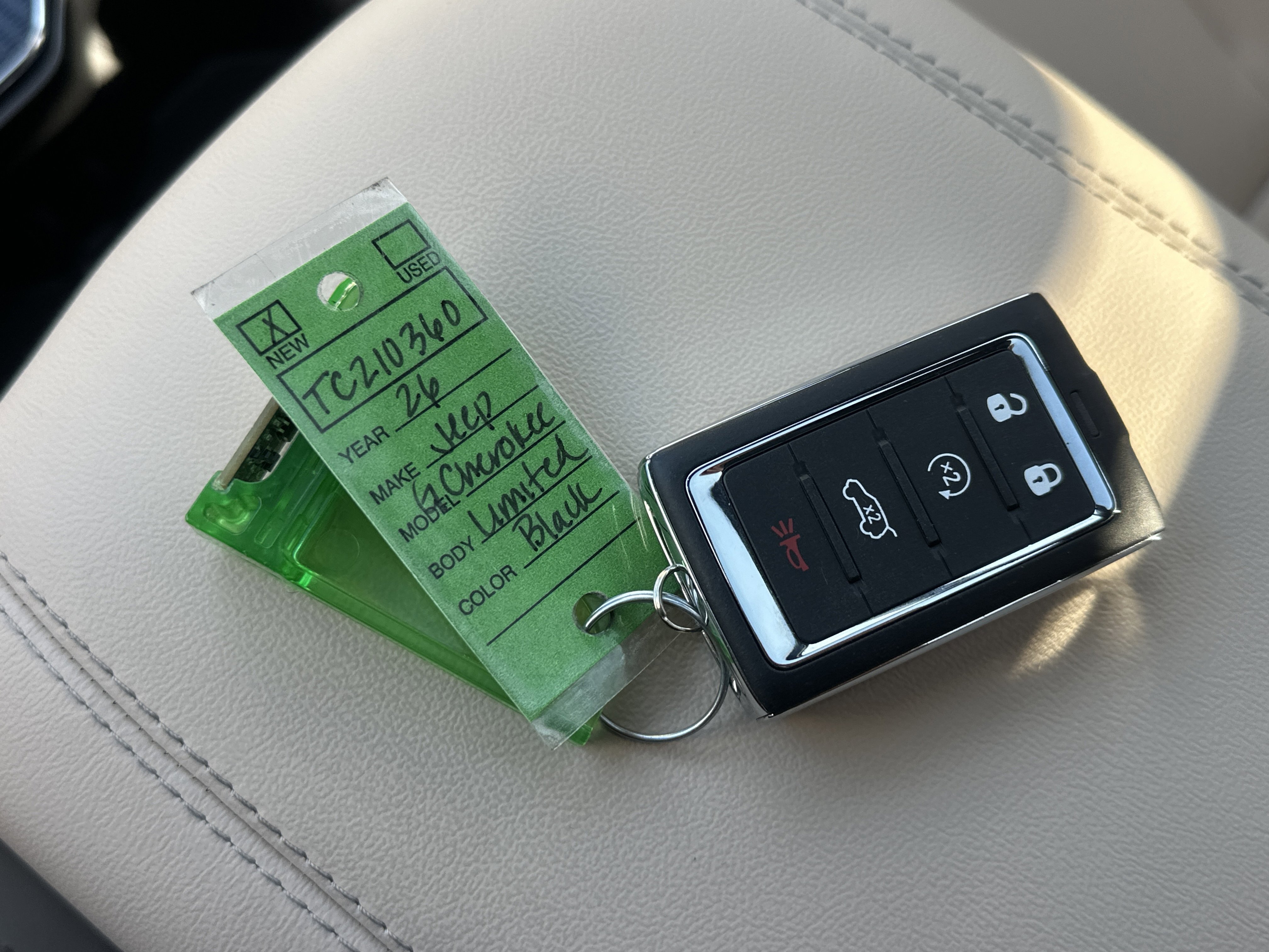 New 2026 Jeep Grand Cherokee Limited w/ Limited Altitude Package image 3