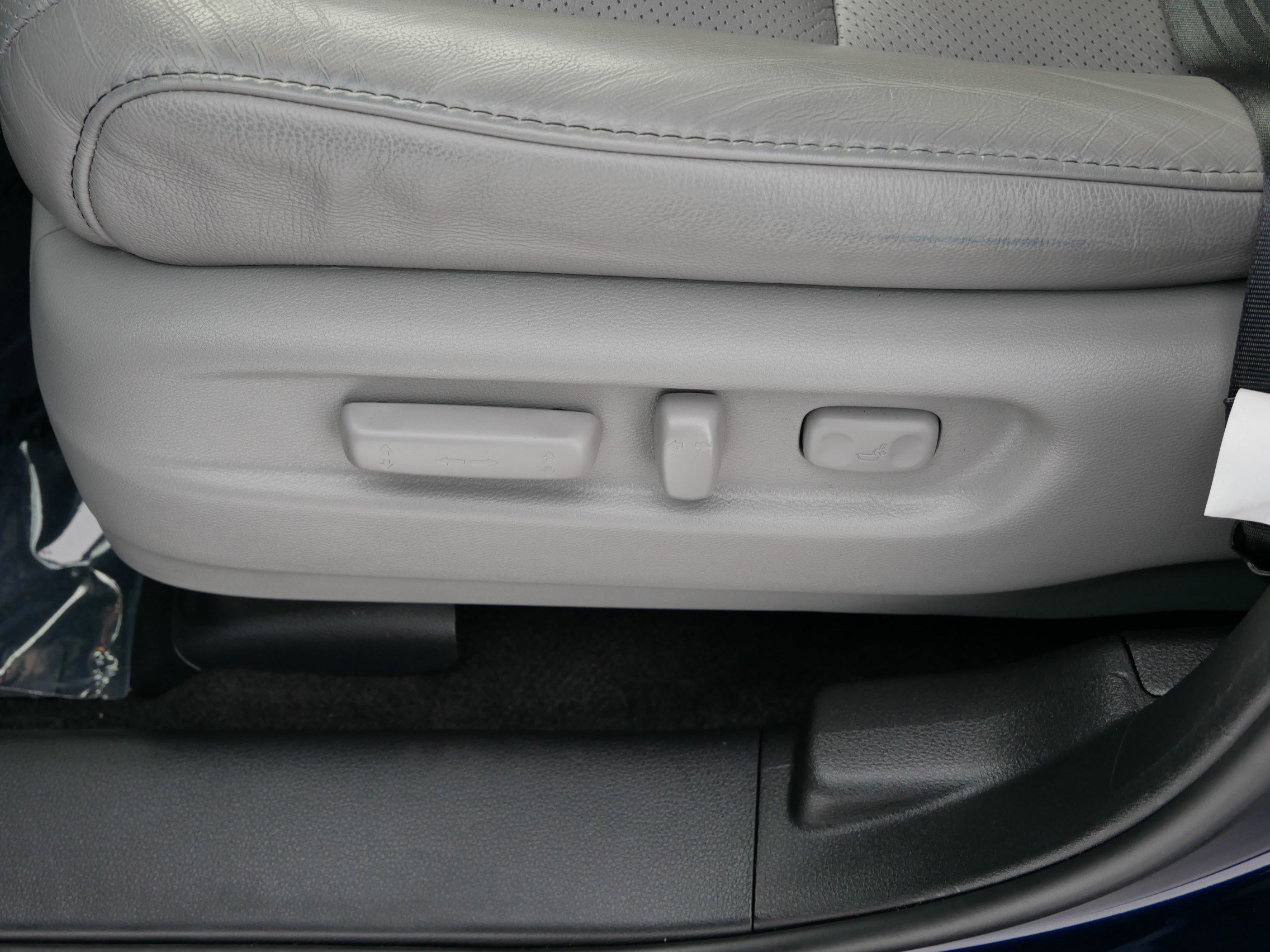 Certified 2025 Honda Passport EX-L image 20