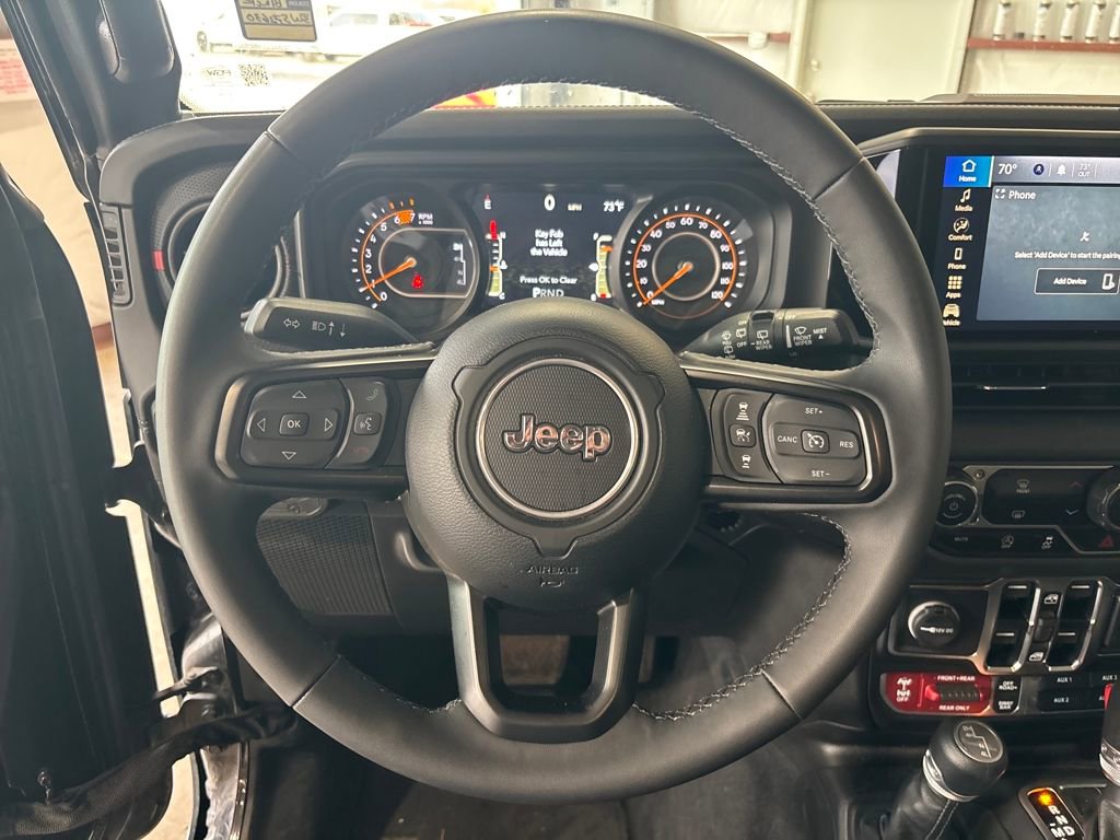 Used 2025 Jeep Wrangler Unlimited Rubicon image 9